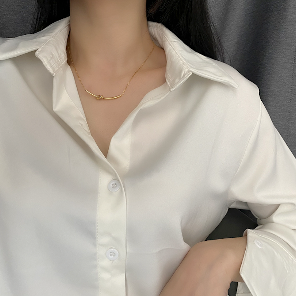 Aphrodite Knot Necklace