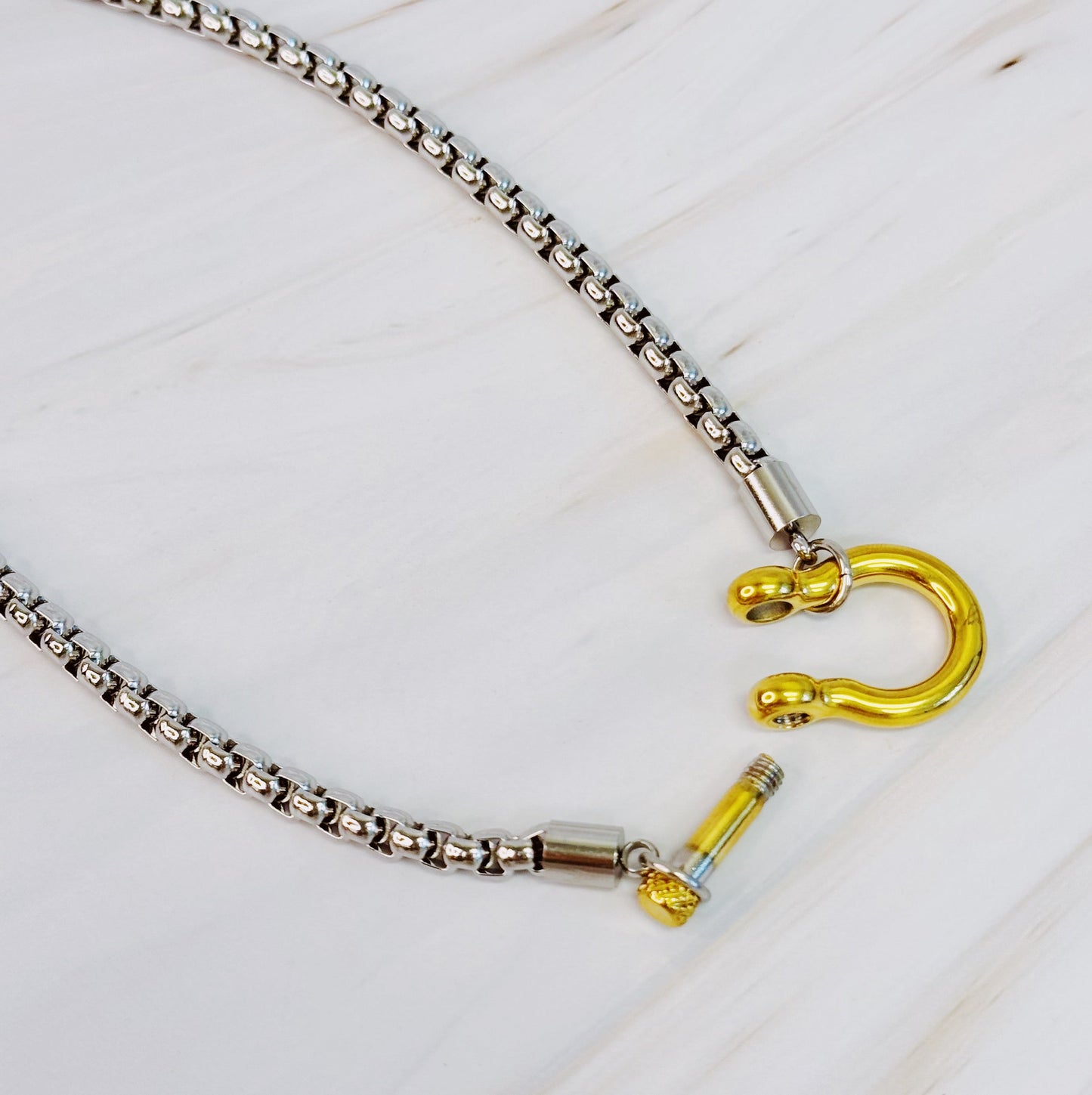 Venus Box Chain Necklace