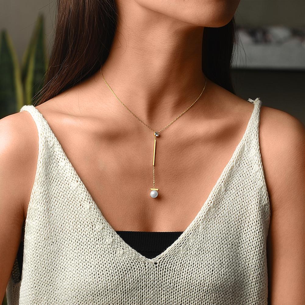 Doris Pearl Bar Necklace
